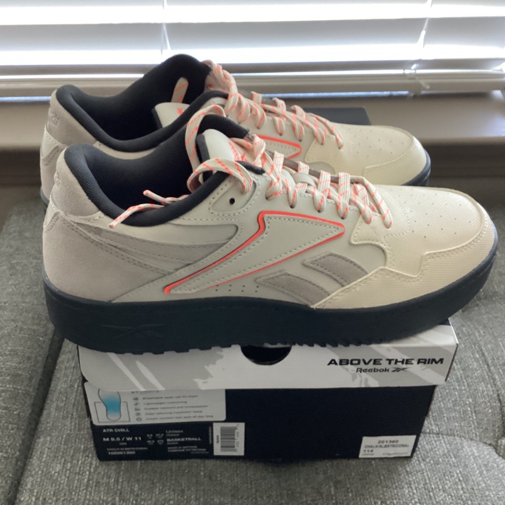 Reebok Men's Light Beige and Black Athletic Sneakers with Coral Trim